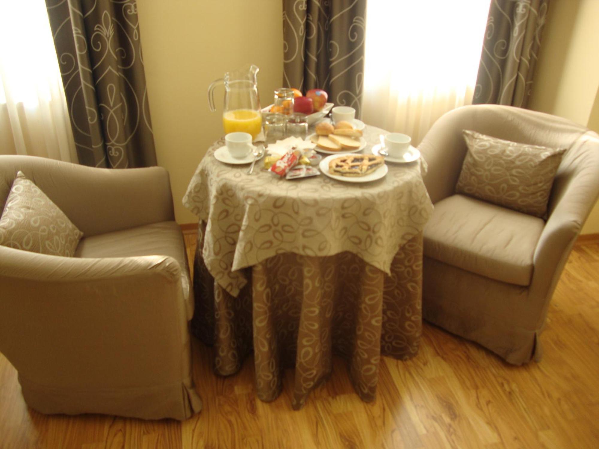 Superior Double or Twin Room,1130221542:JPEG